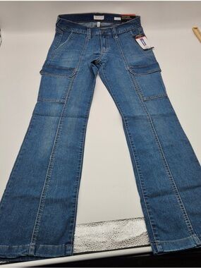 Women’s BootCut Cargo Jeans - mid-rise NWT, Sophia Vergara